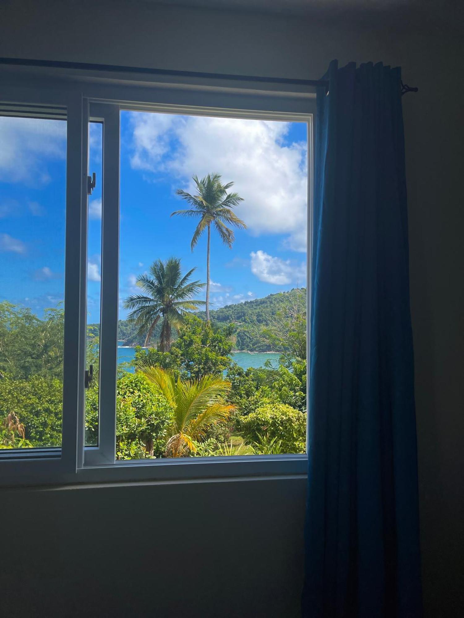 Hotel Happy Nest Dominica Marigot Exterior foto